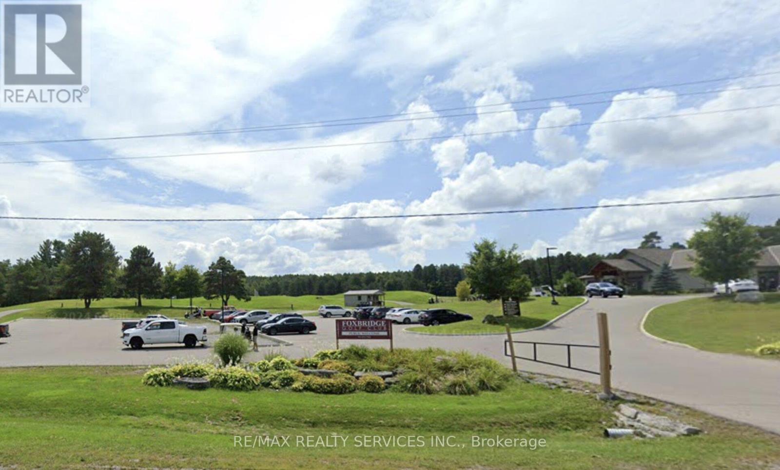 Photo 15 of 8 Lois Torrance Trail, Uxbridge ON