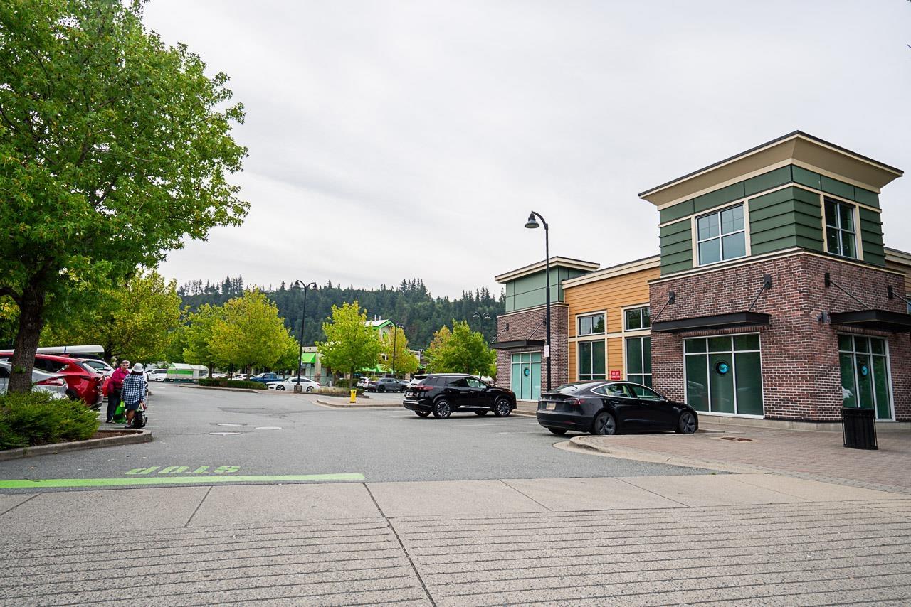 Photo 6 of 106 45655 Tamihi Way Garrison Crossing, Sardis BC