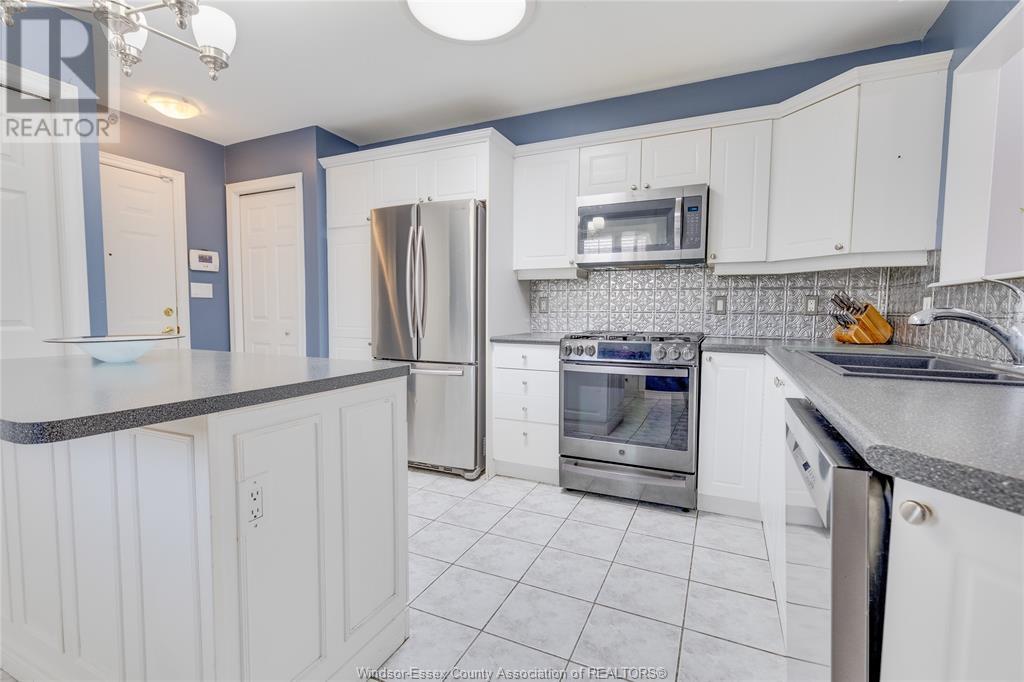 Photo 47 of 330 Saddle Lane, Kingsville ON