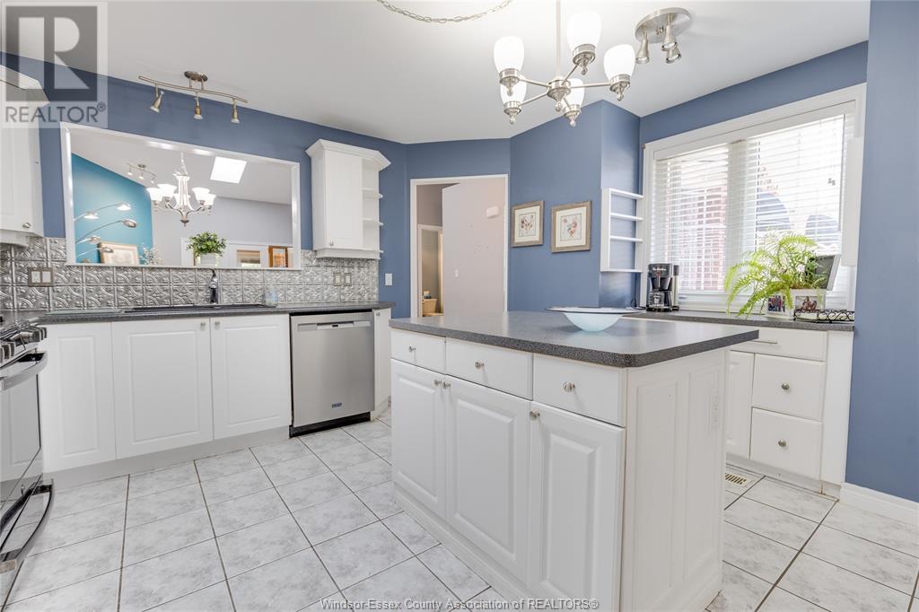 Photo 28 of 330 Saddle Lane, Kingsville ON