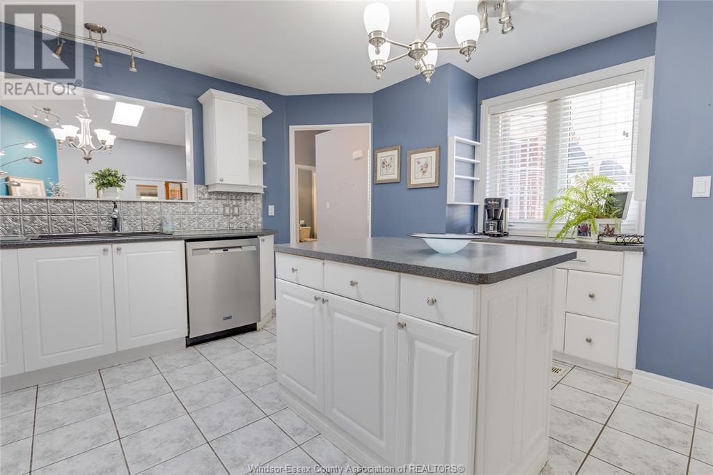 Photo 7 of 330 Saddle Lane, Kingsville ON
