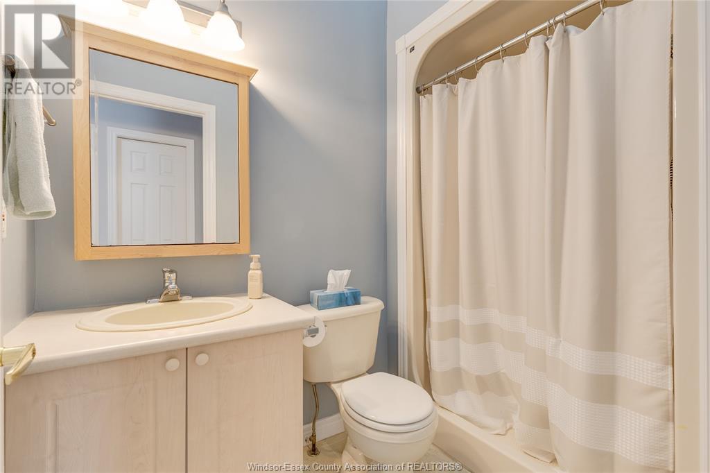 Photo 9 of 330 Saddle Lane, Kingsville ON