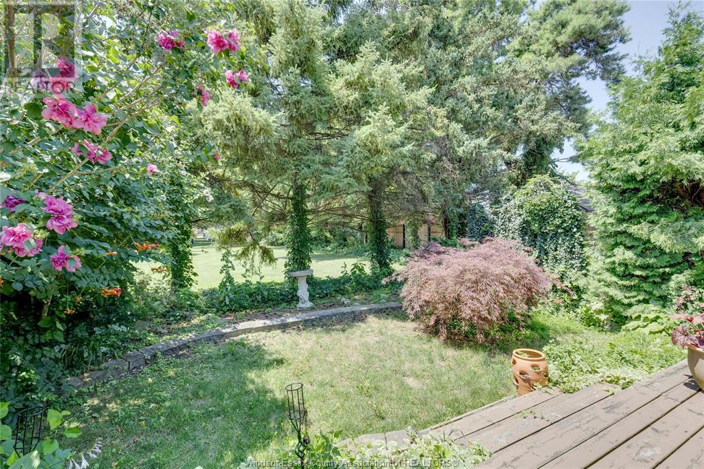 Photo 5 of 330 Saddle Lane, Kingsville ON