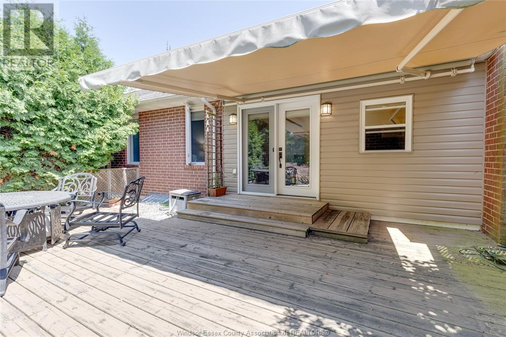 Photo 40 of 330 Saddle Lane, Kingsville ON