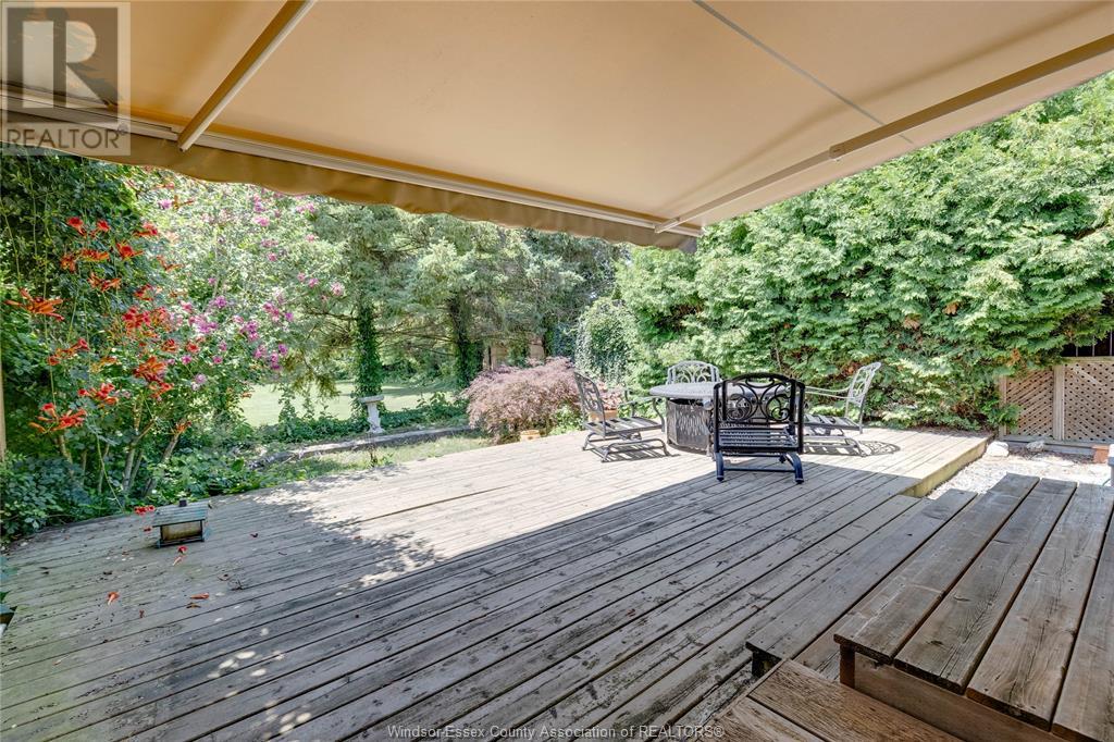 Photo 2 of 330 Saddle Lane, Kingsville ON