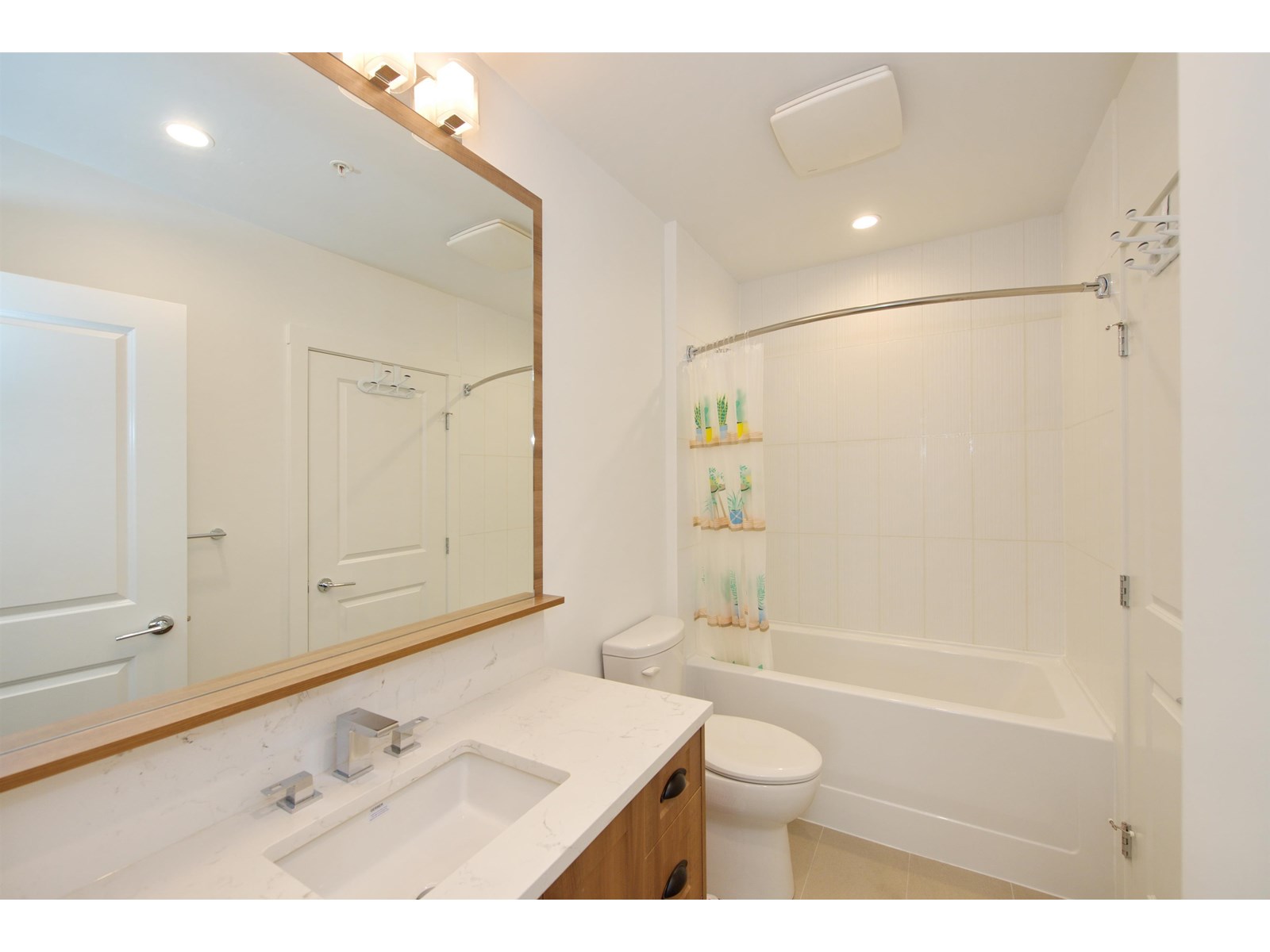 Photo 21 of A 105 20487 65 Avenue, Langley BC