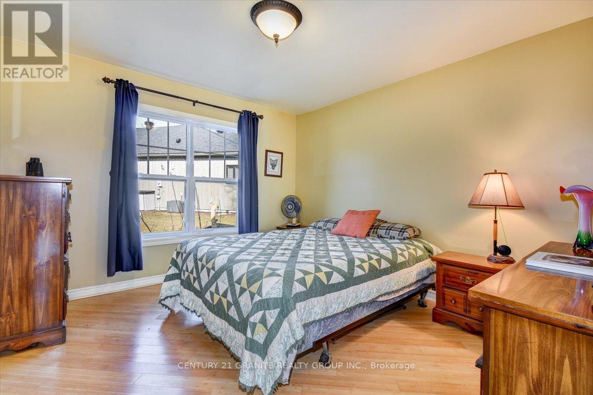 Photo 10 of 52 Nicklaus Drive, Bancroft ON