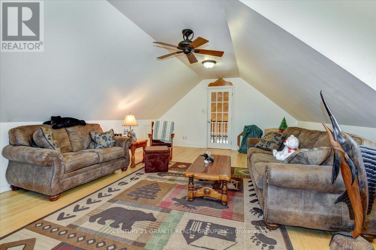 Photo 31 of 52 Nicklaus Drive, Bancroft ON
