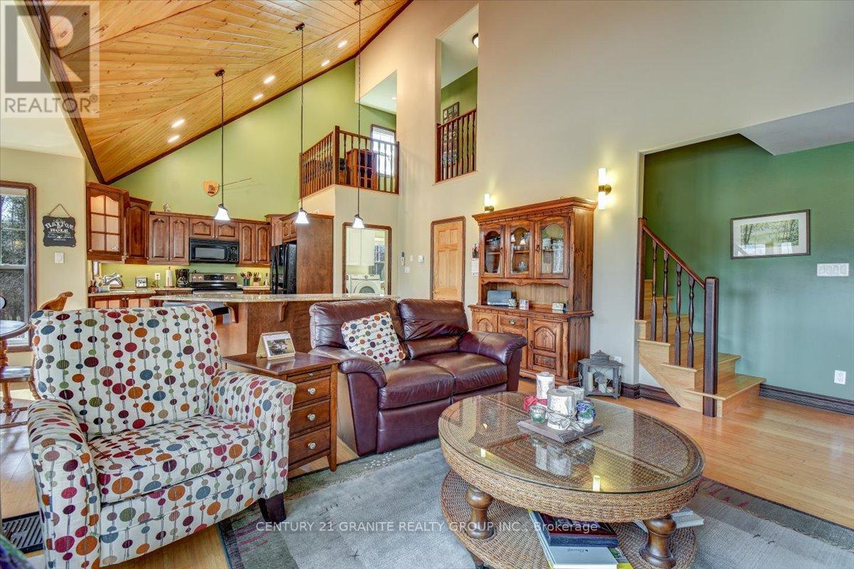 Photo 43 of 52 Nicklaus Drive, Bancroft ON