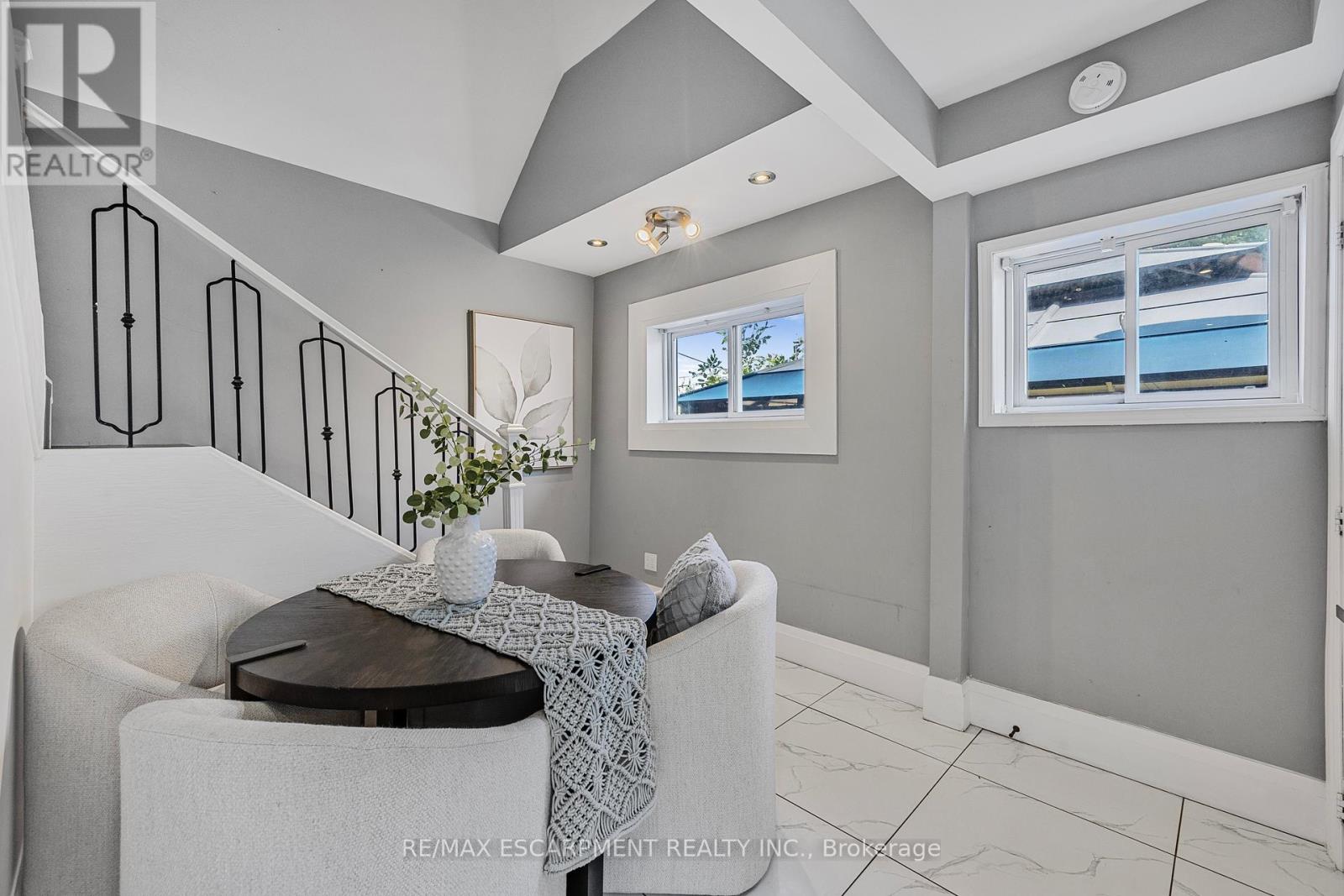 Photo 27 of 55 Allan Avenue, Hamilton ON