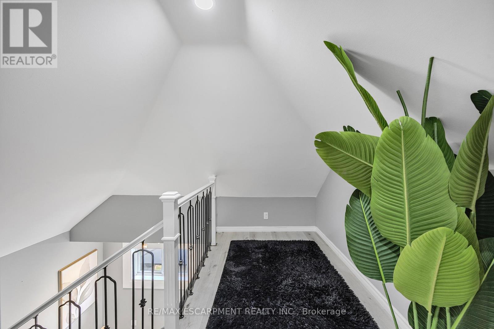 Photo 28 of 55 Allan Avenue, Hamilton ON