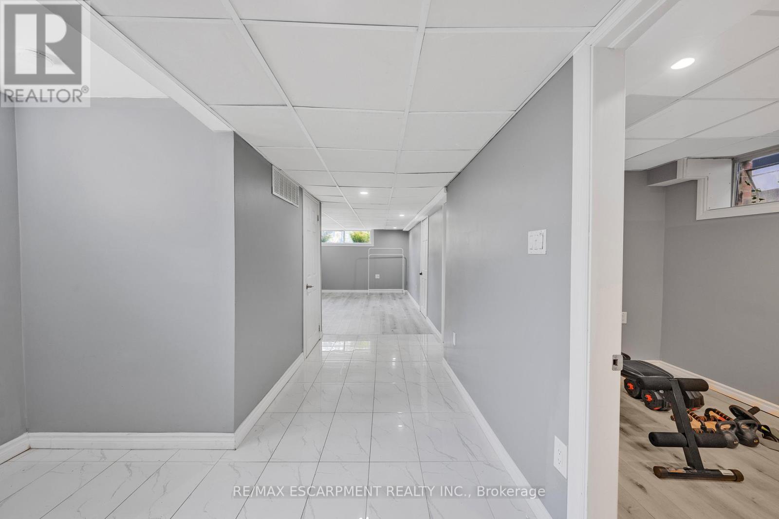 Photo 26 of 55 Allan Avenue, Hamilton ON