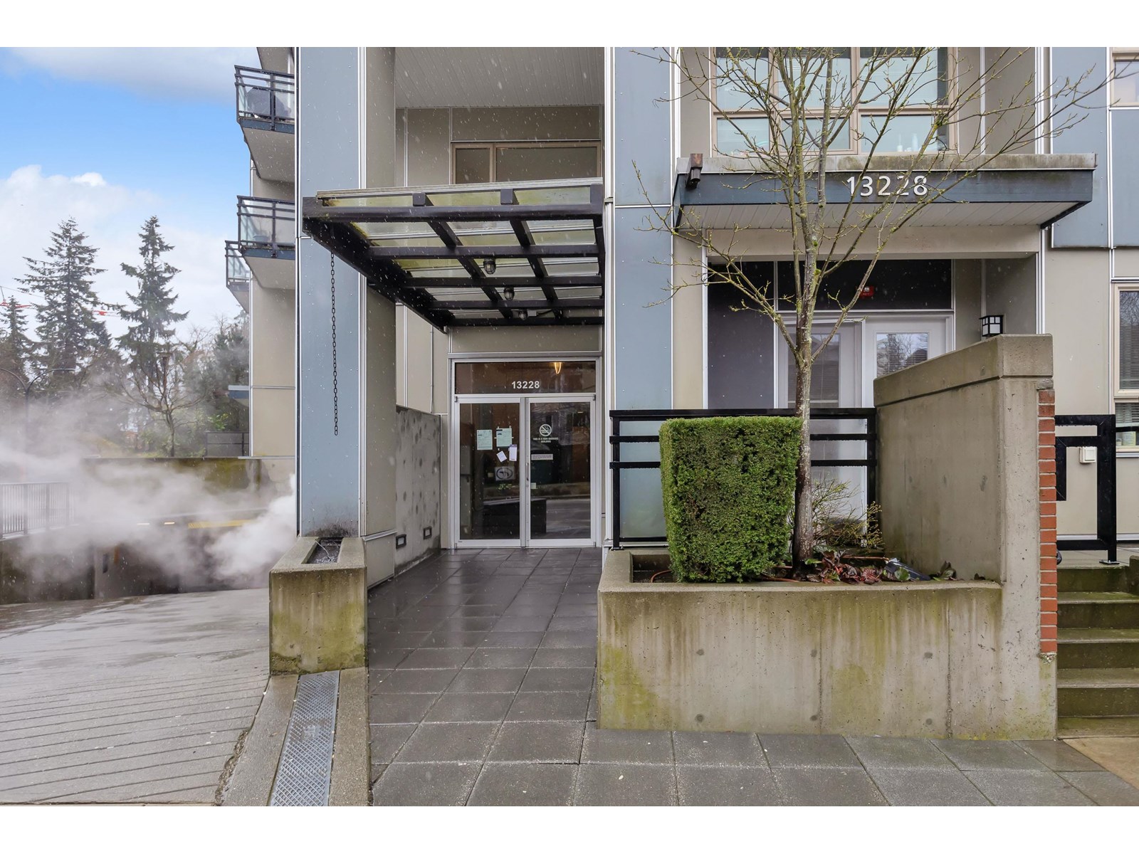 Photo 2 of 420 13228 Old Yale Road, Surrey BC