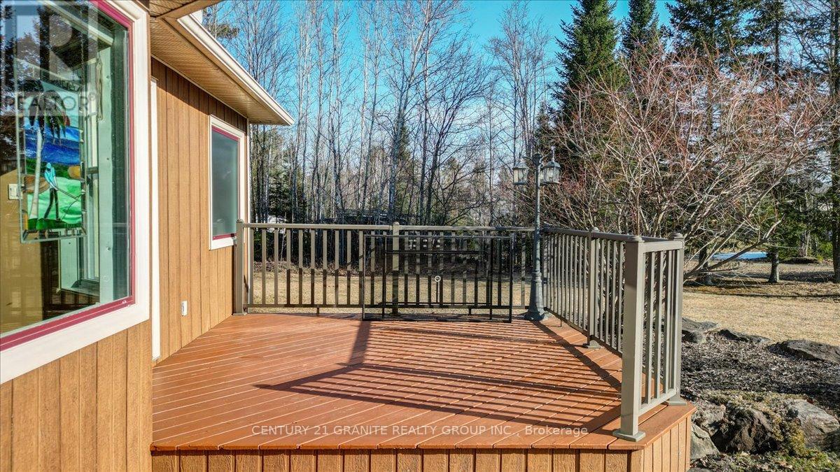 Photo 37 of 52 Nicklaus Drive, Bancroft ON