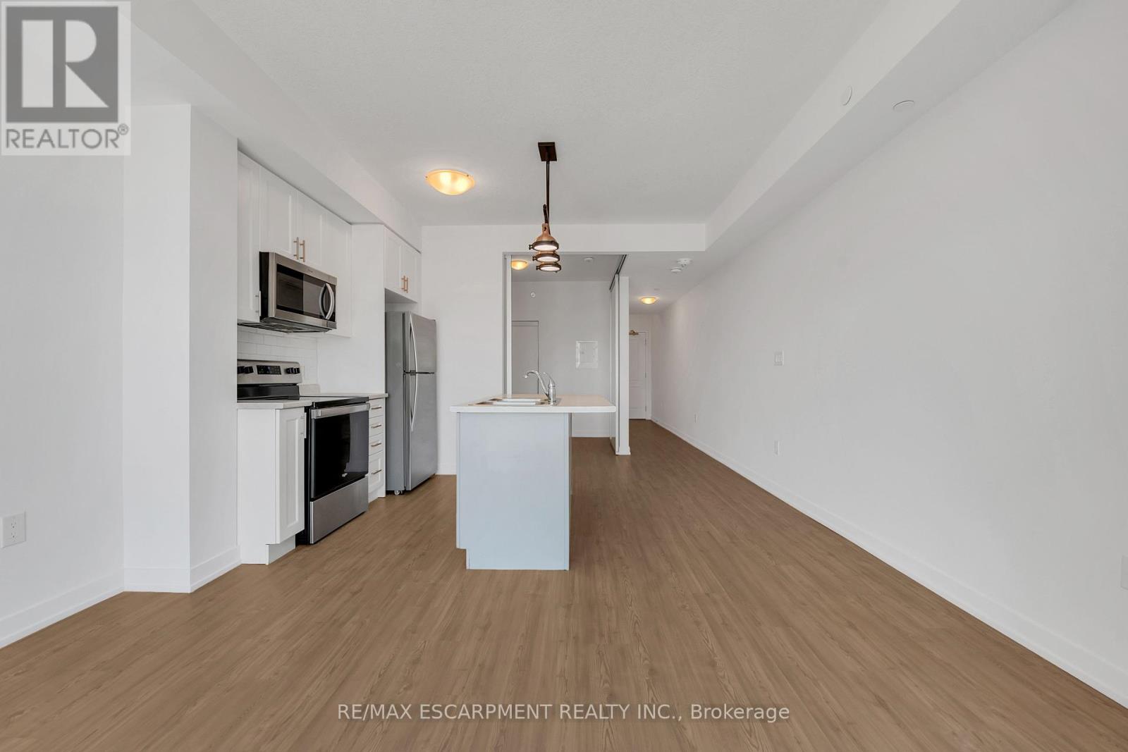 Photo 10 of 319 450 Dundas Street, Hamilton ON