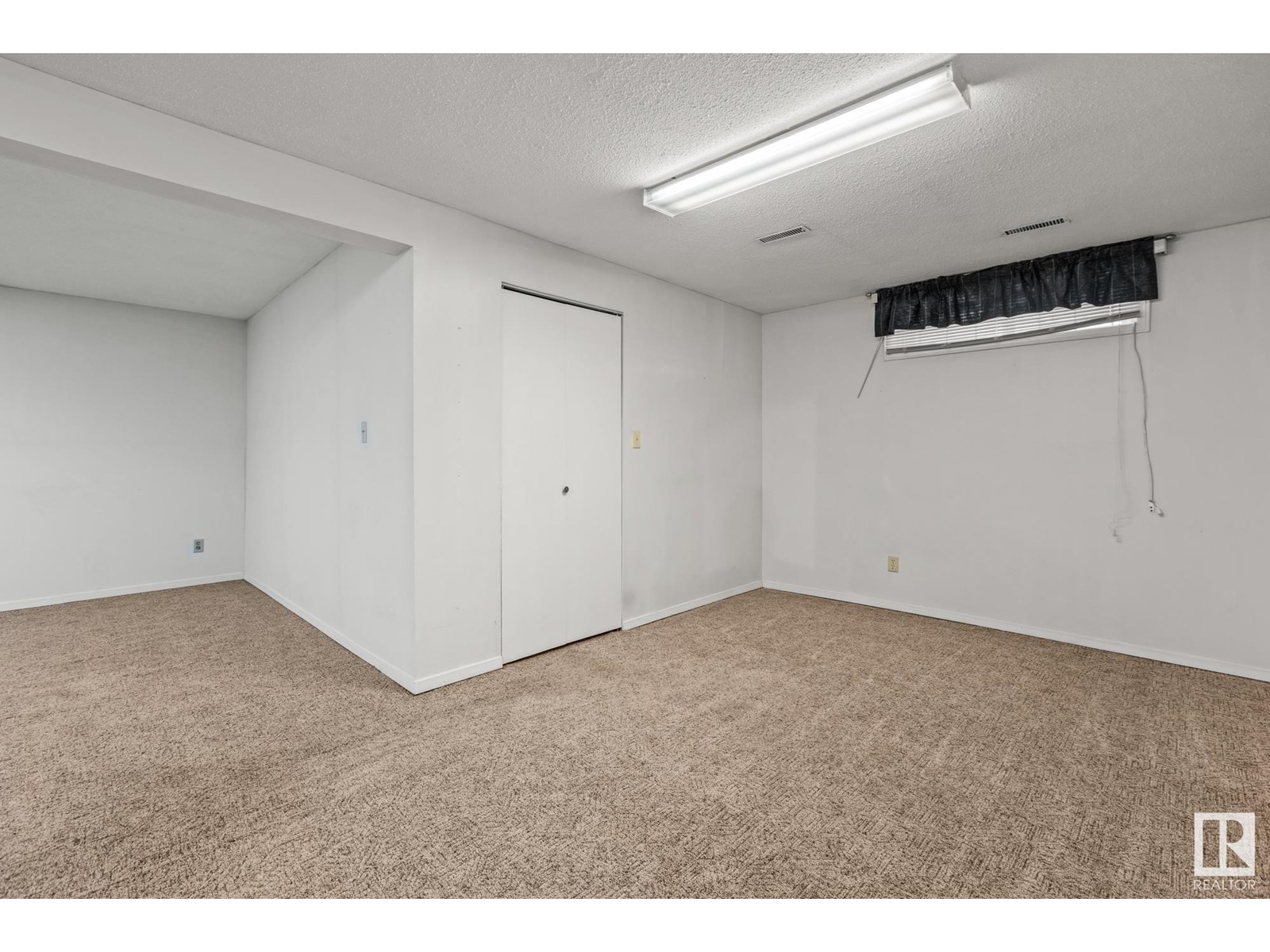 Photo 42 of 1126 105 St Nw, Edmonton AB