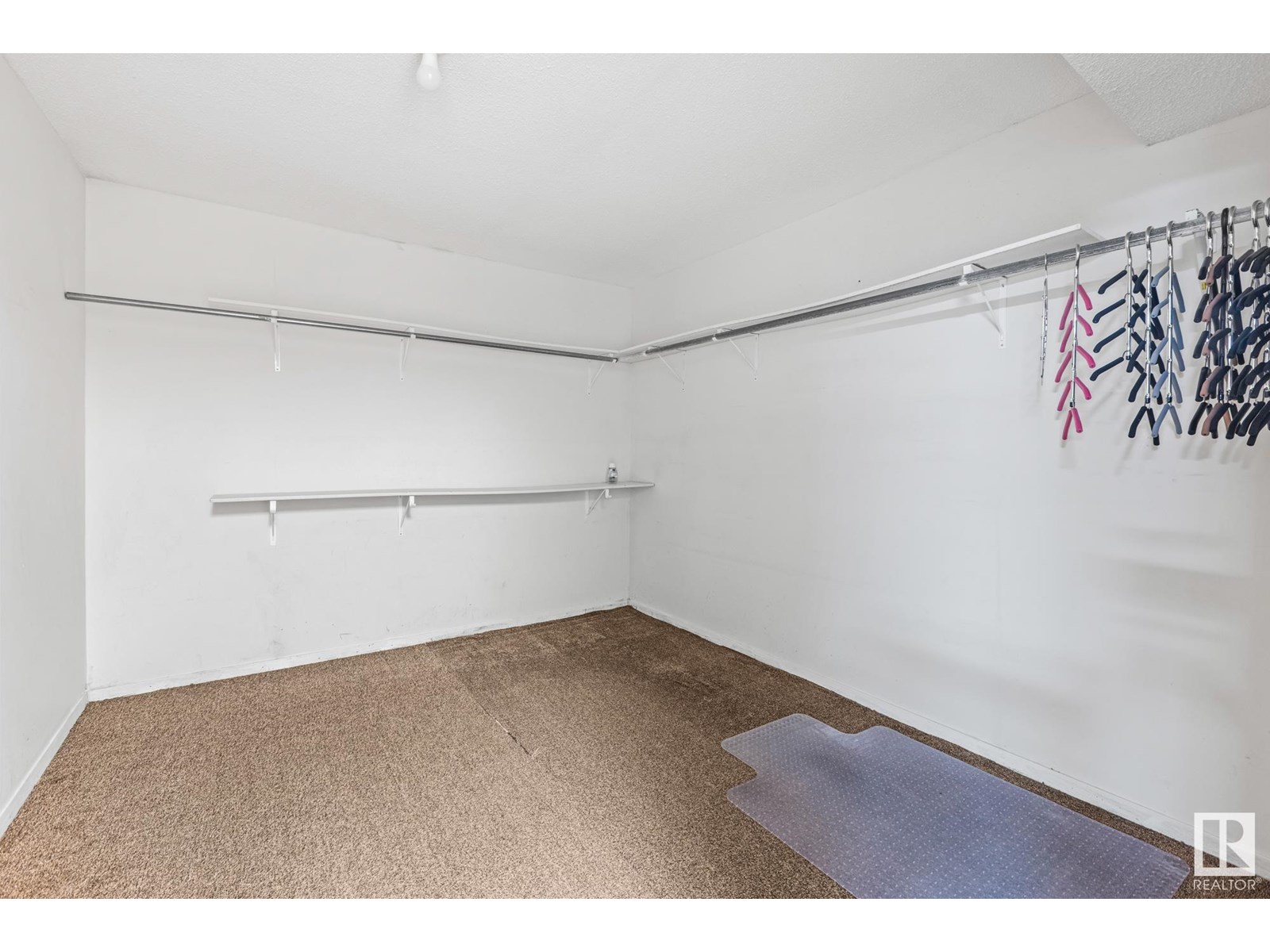 Photo 19 of 1126 105 St Nw, Edmonton AB