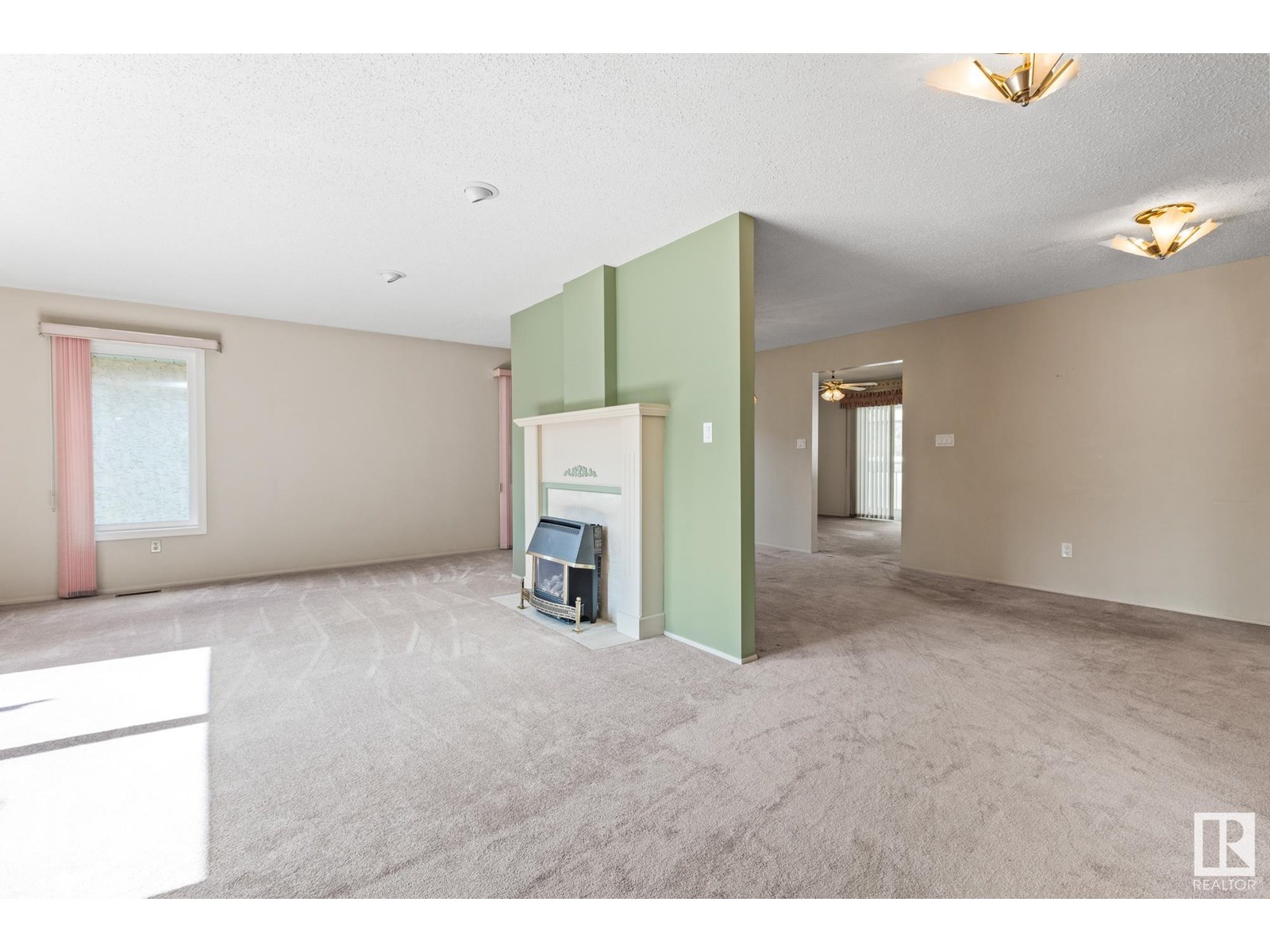Photo 44 of 1126 105 St Nw, Edmonton AB