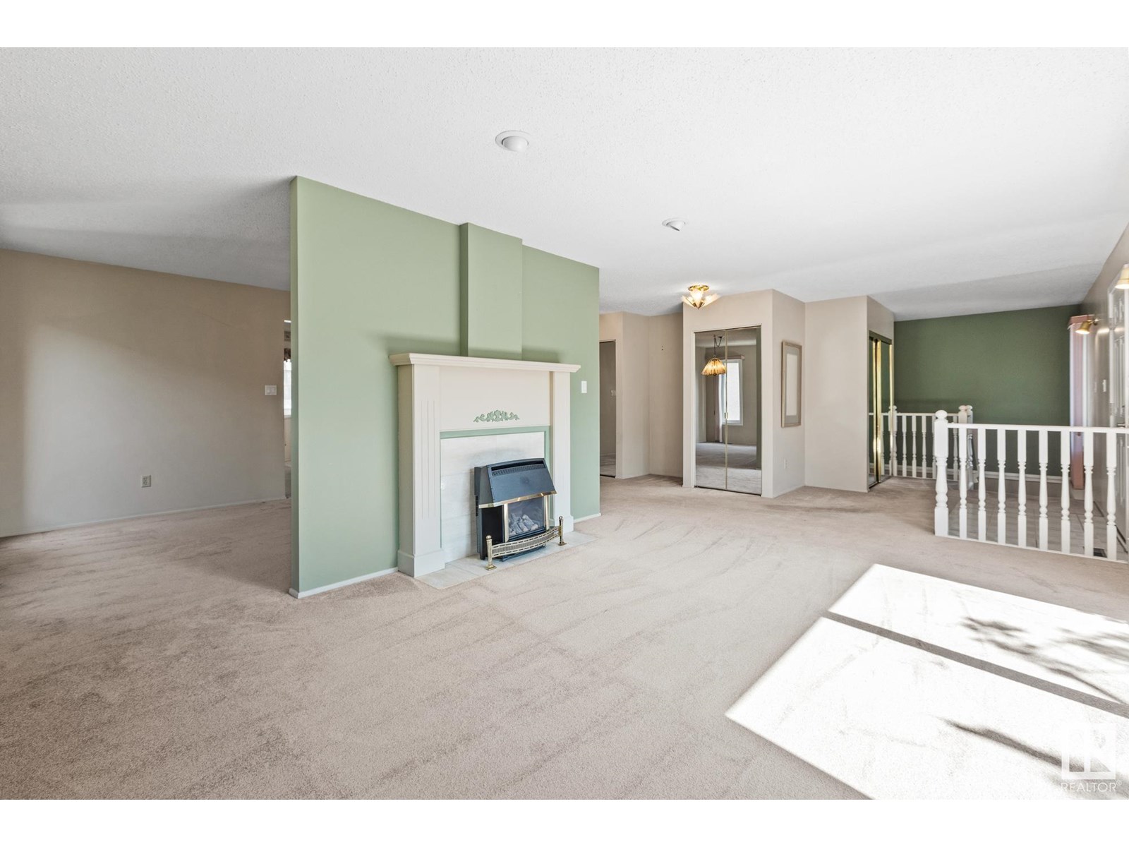 Photo 4 of 1126 105 St Nw, Edmonton AB