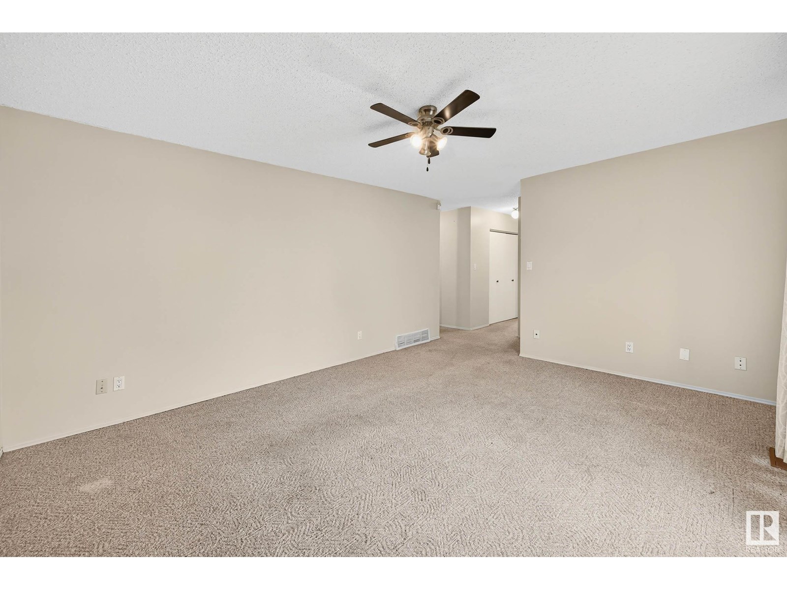 Photo 19 of 12414 112 Av Nw, Edmonton AB