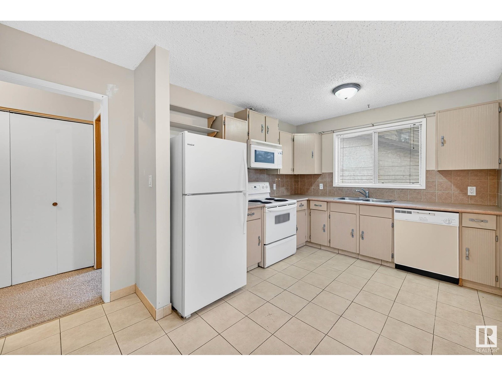 Photo 18 of 12414 112 Av Nw, Edmonton AB
