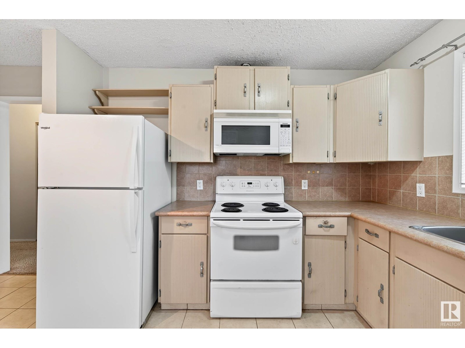 Photo 25 of 12414 112 Av Nw, Edmonton AB
