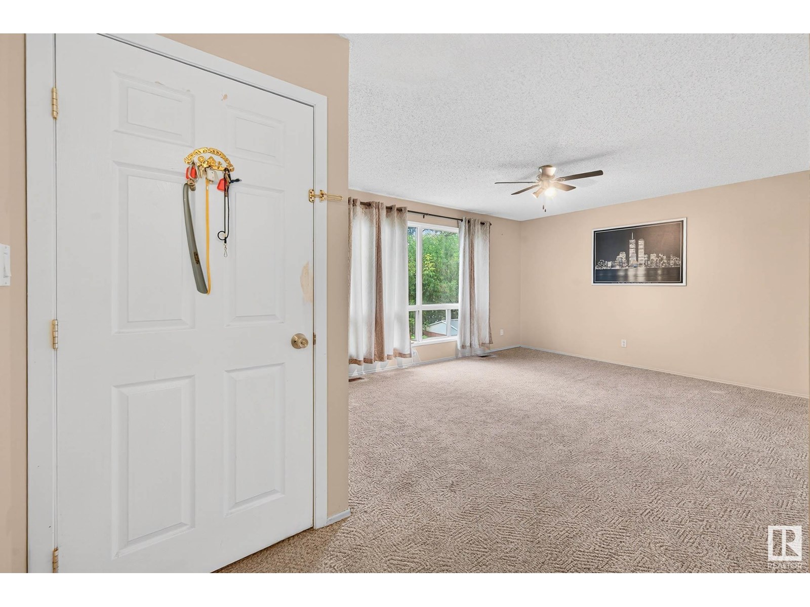 Photo 20 of 12414 112 Av Nw, Edmonton AB