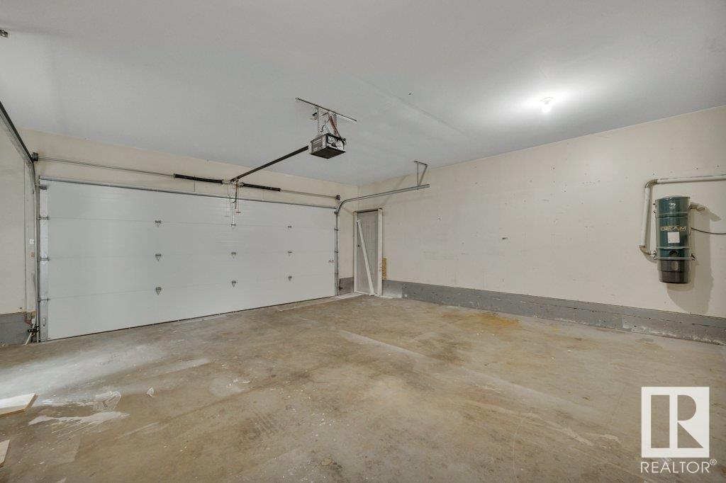 Photo 10 of 614 Kulawy Pl Nw, Edmonton AB