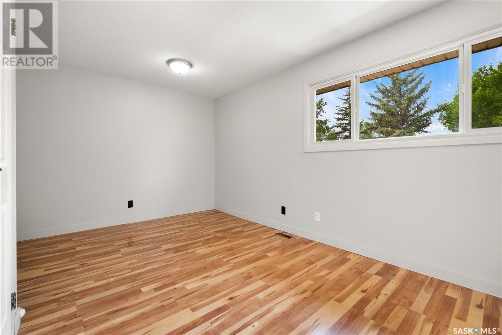 Photo 17 of 3814 Castle Road, Regina SK