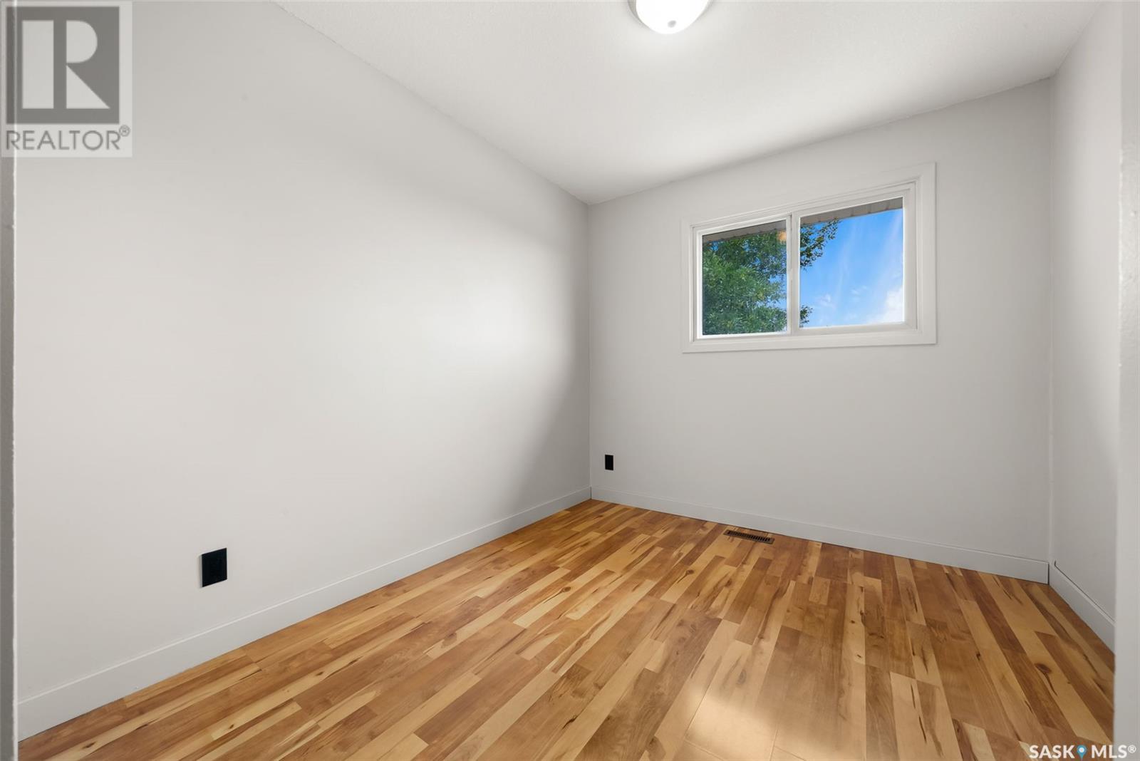 Photo 11 of 3814 Castle Road, Regina SK