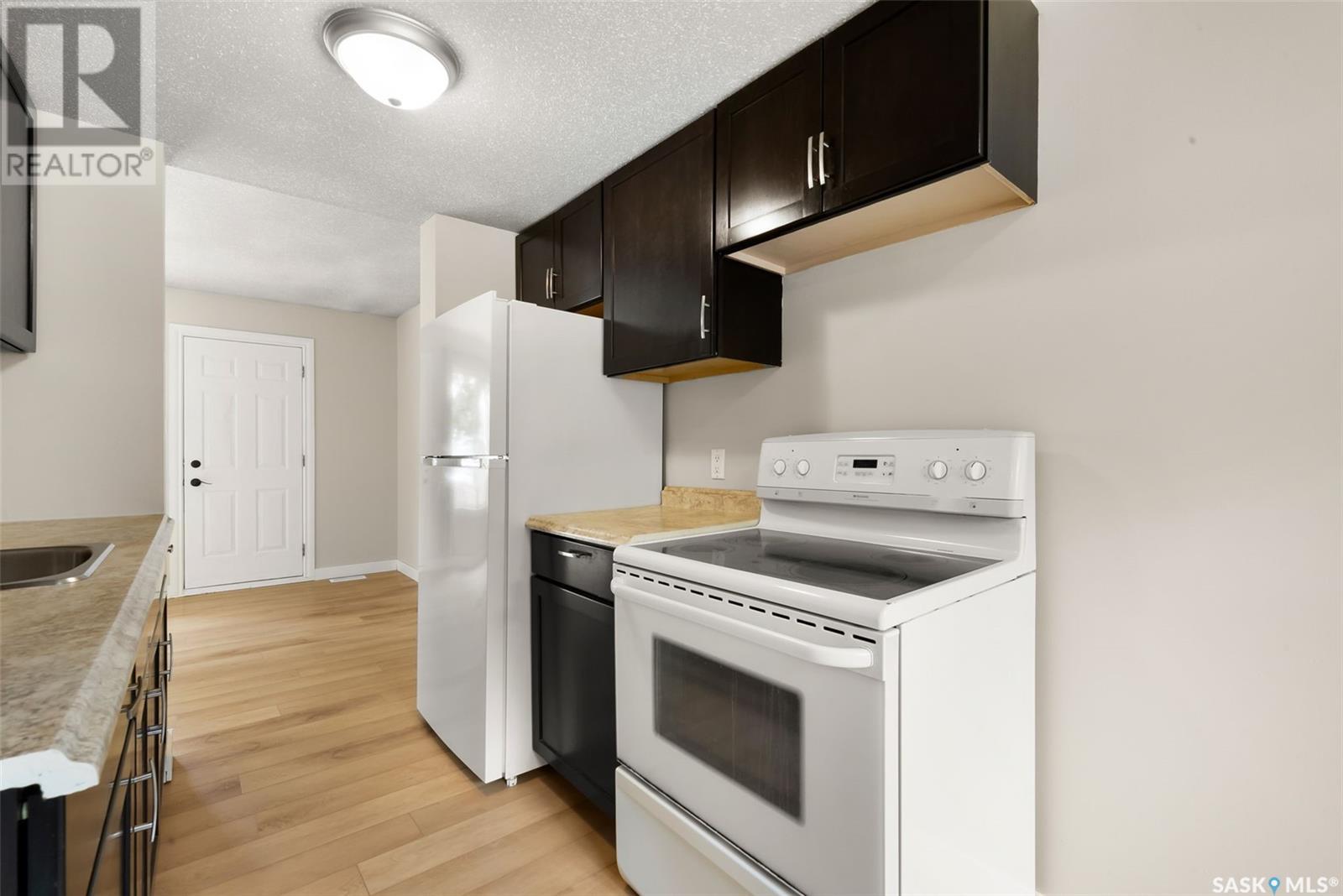 Photo 16 of 3814 Castle Road, Regina SK