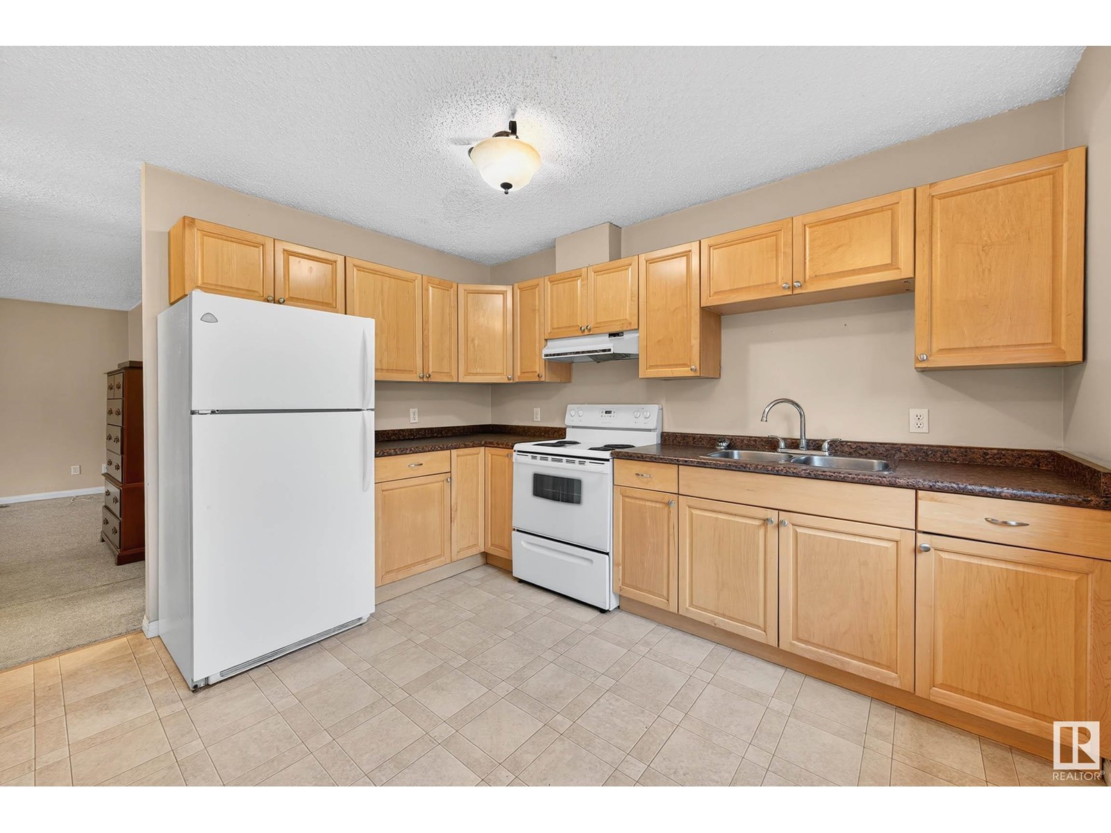 Photo 13 of 11205 125 St Nw, Edmonton AB
