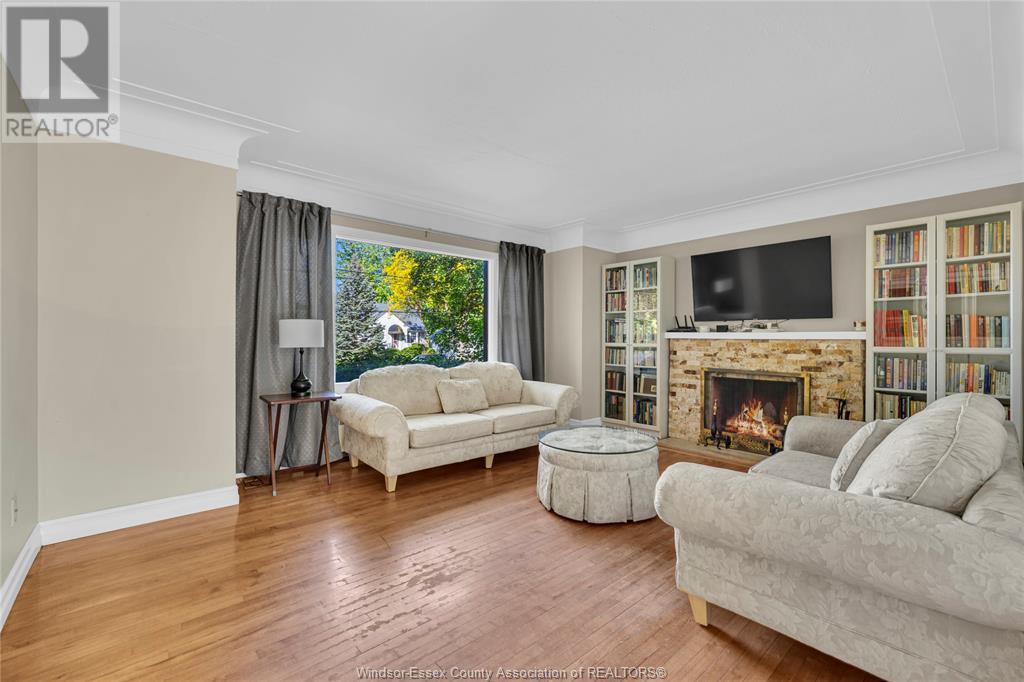 Photo 2 of 4330 Casgrain Drive, Windsor ON