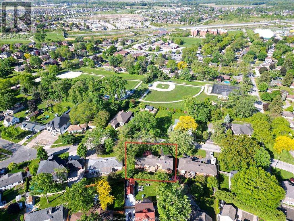 Photo 14 of 4330 Casgrain Drive, Windsor ON