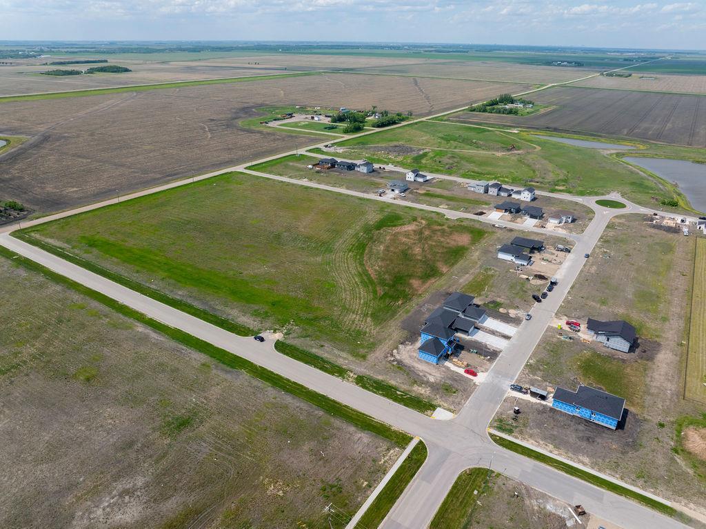 Photo 6 of 21 Ridgemont Drive, Niverville MB