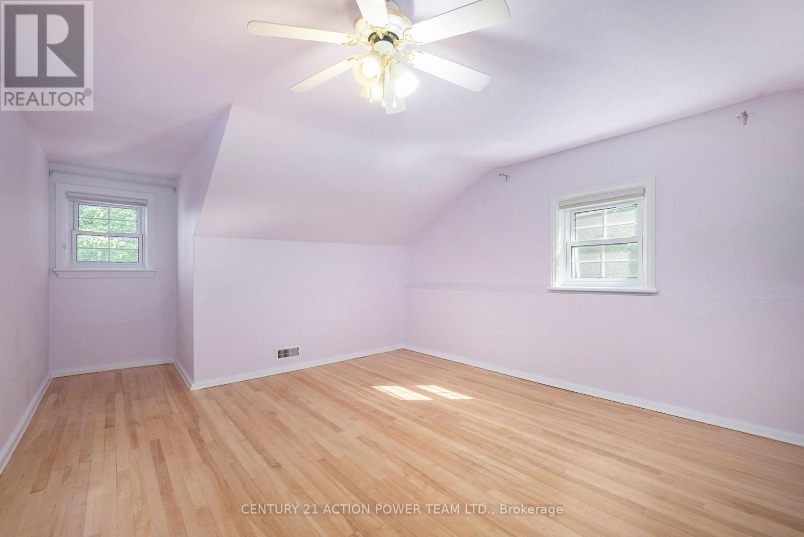 Photo 23 of 1318 Brookline Avenue, Ottawa ON