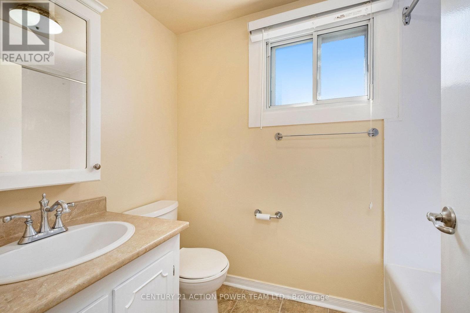 Photo 21 of 1318 Brookline Avenue, Ottawa ON