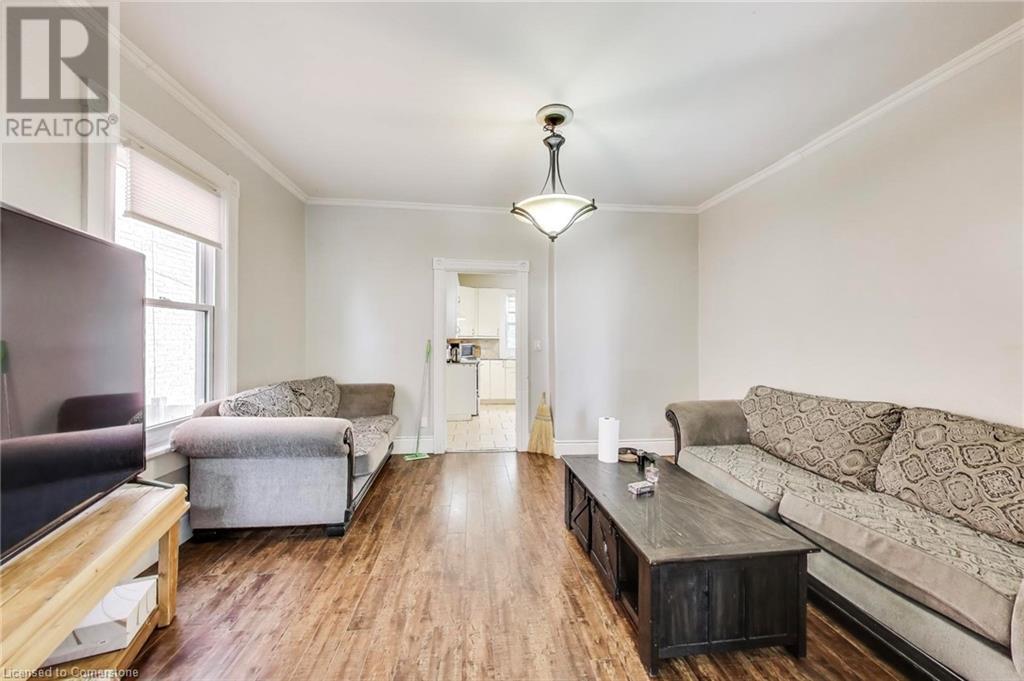 8 MADISON AVENUE - 6