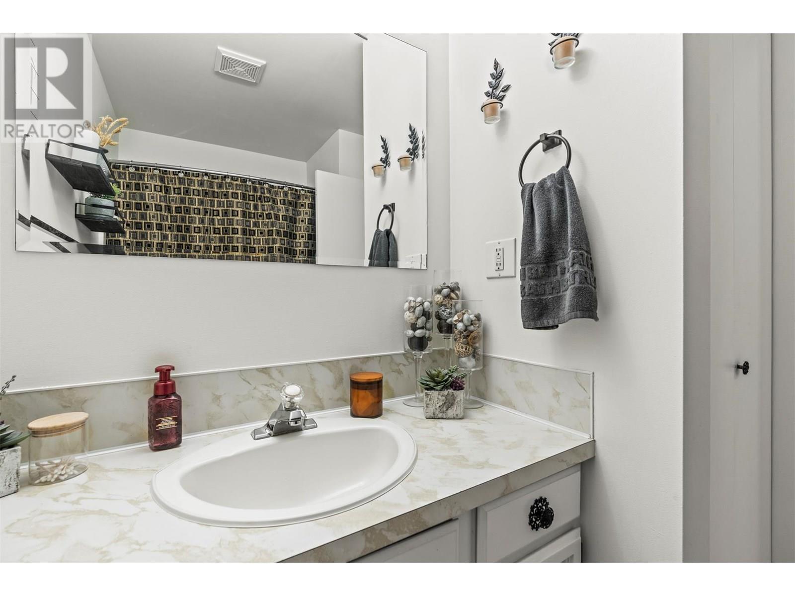  3927 16 Avenue, Vernon