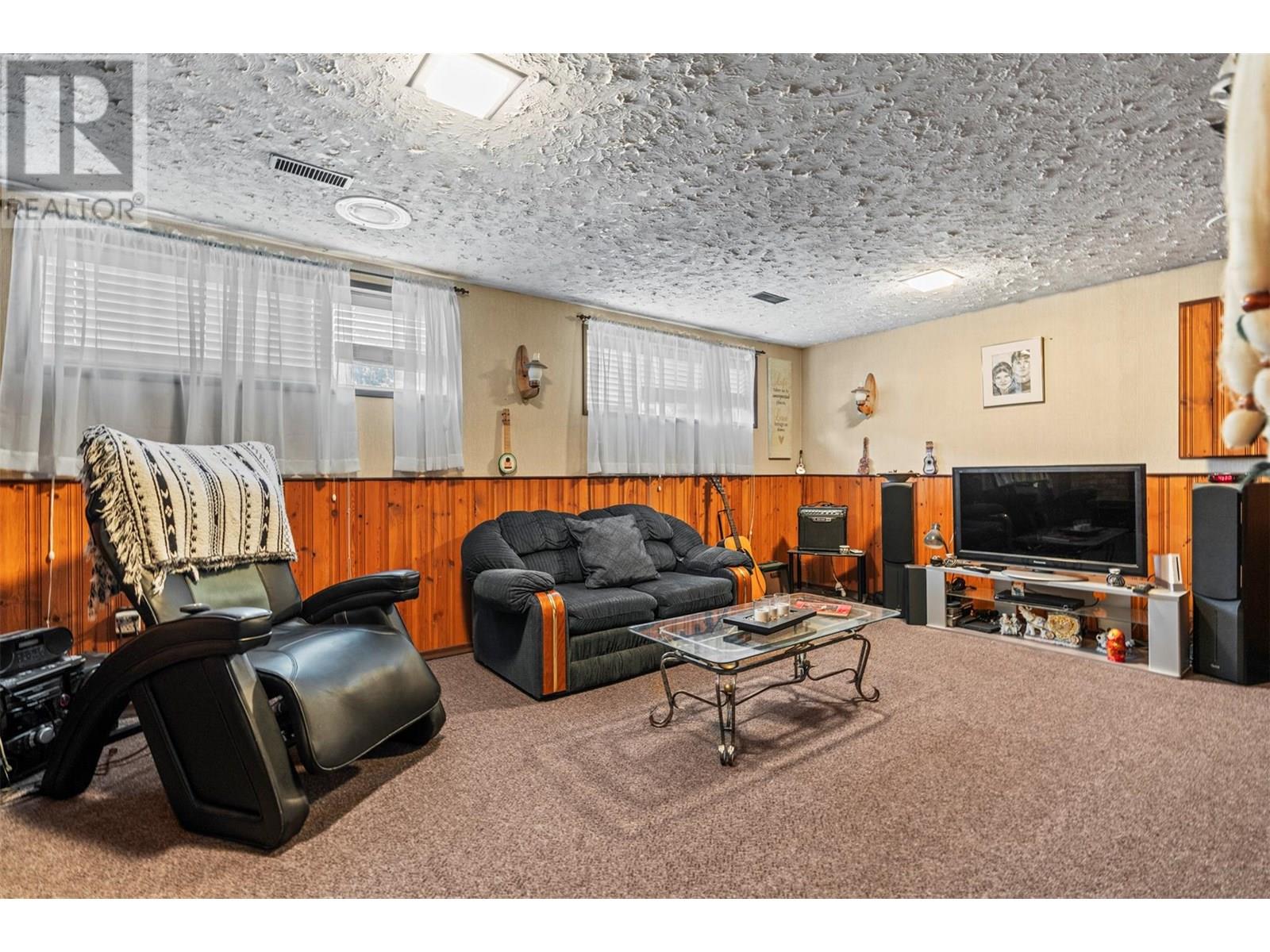  3927 16 Avenue, Vernon