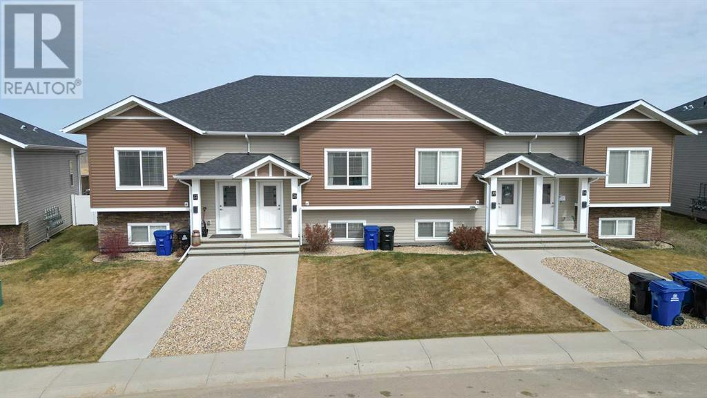 Photo 18 of 2 18 Athens Road, Blackfalds AB