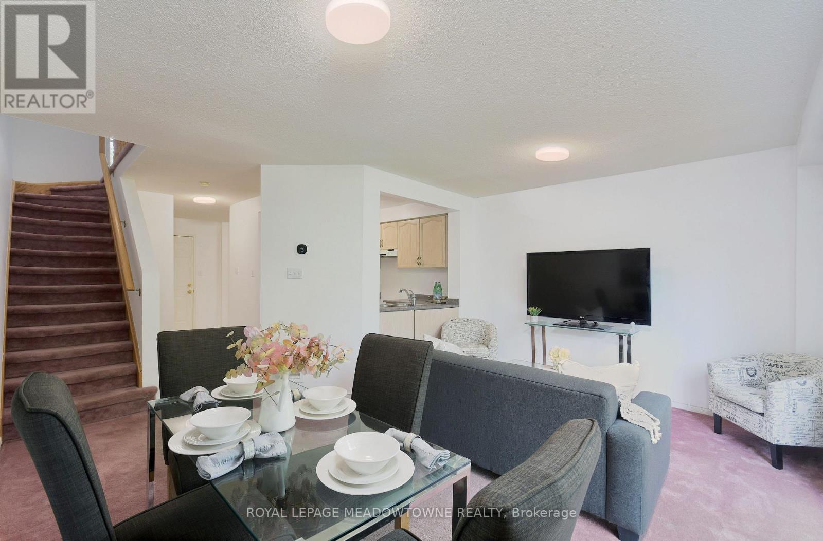 Photo 16 of 15 1285 Bristol Road W, Mississauga ON