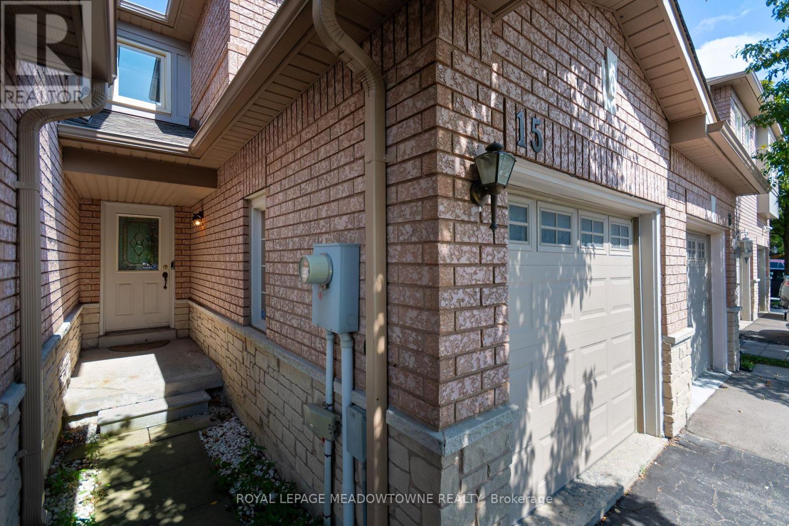 Photo 5 of 15 1285 Bristol Road W, Mississauga ON