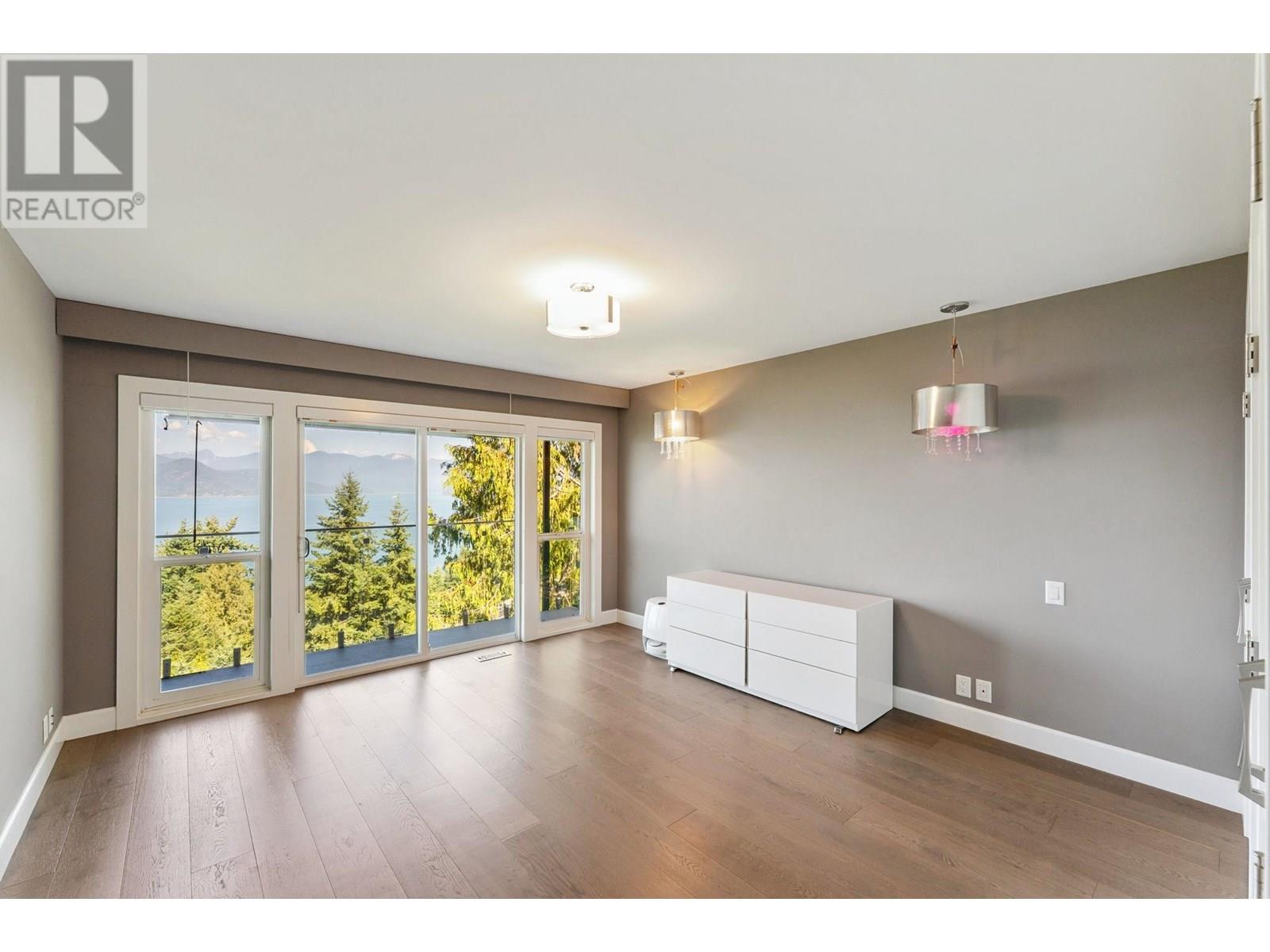 Photo 8 of 50 Panorama Road, Lions Bay BC