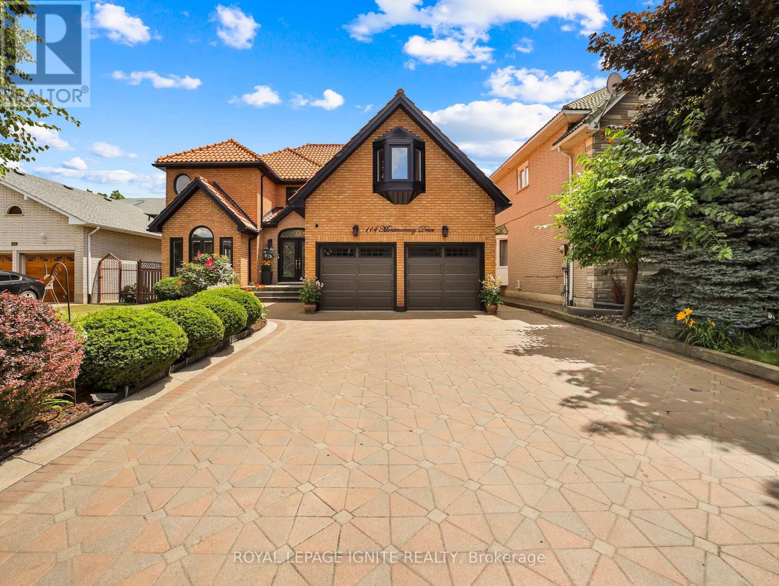 Photo 2 of 114 Montmorency Drive, Hamilton ON