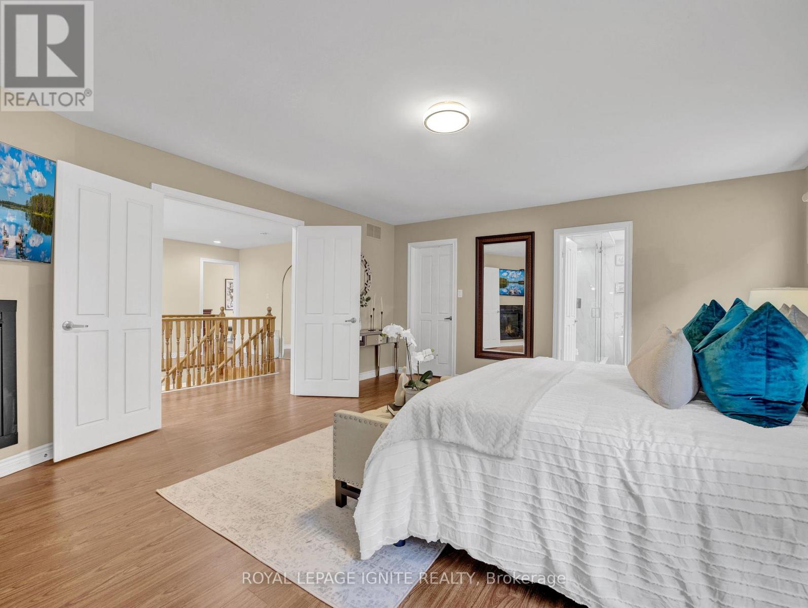 Photo 22 of 114 Montmorency Drive, Hamilton ON