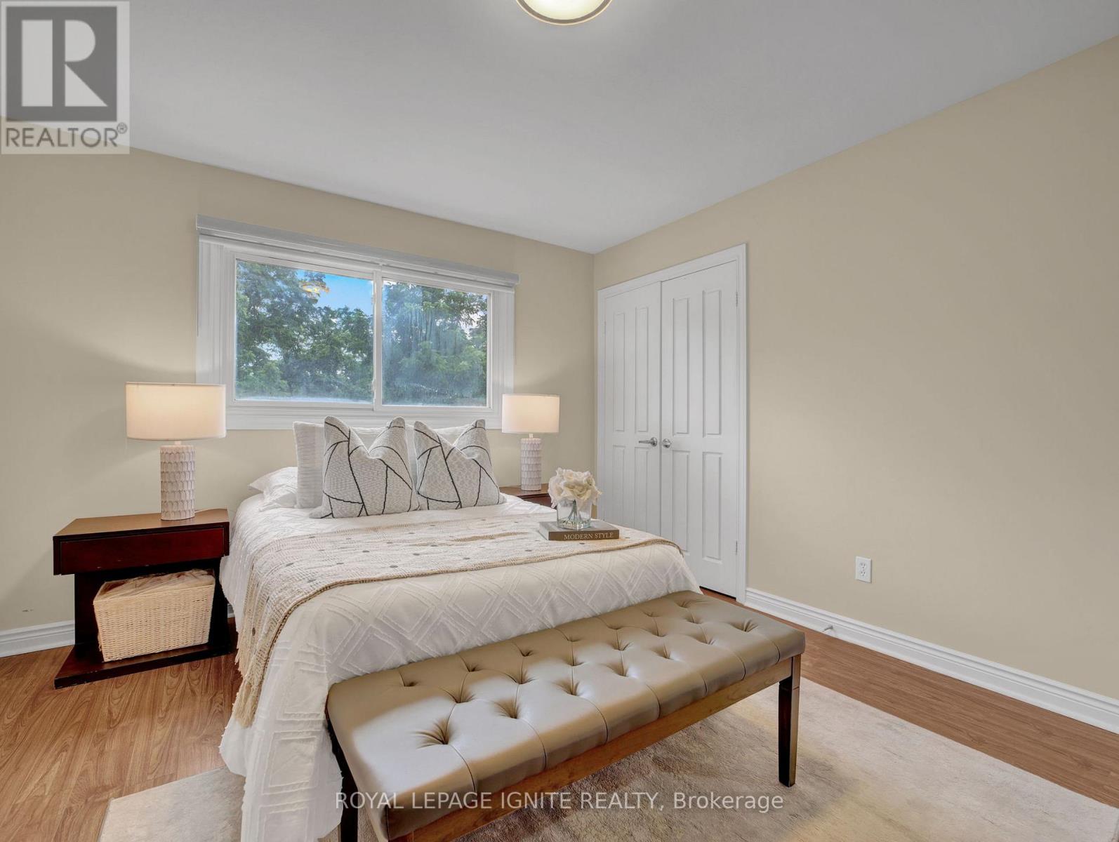 Photo 33 of 114 Montmorency Drive, Hamilton ON