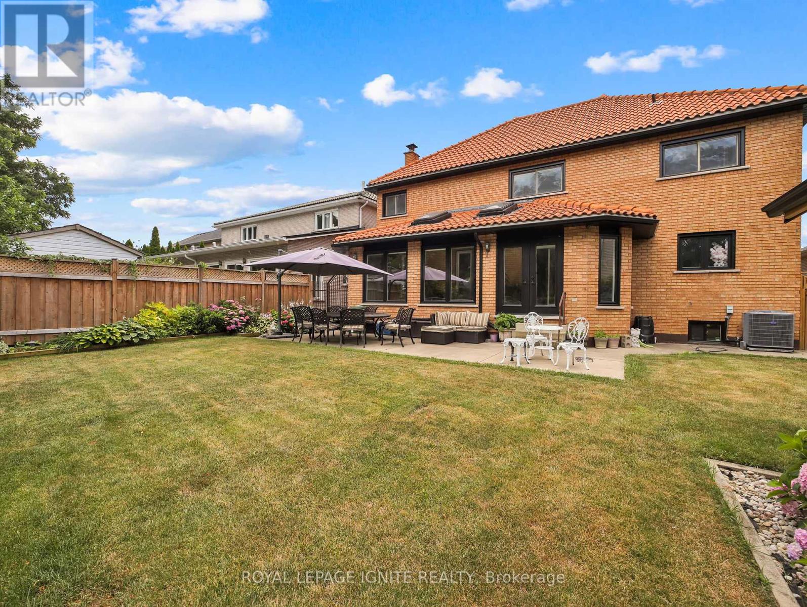 Photo 47 of 114 Montmorency Drive, Hamilton ON