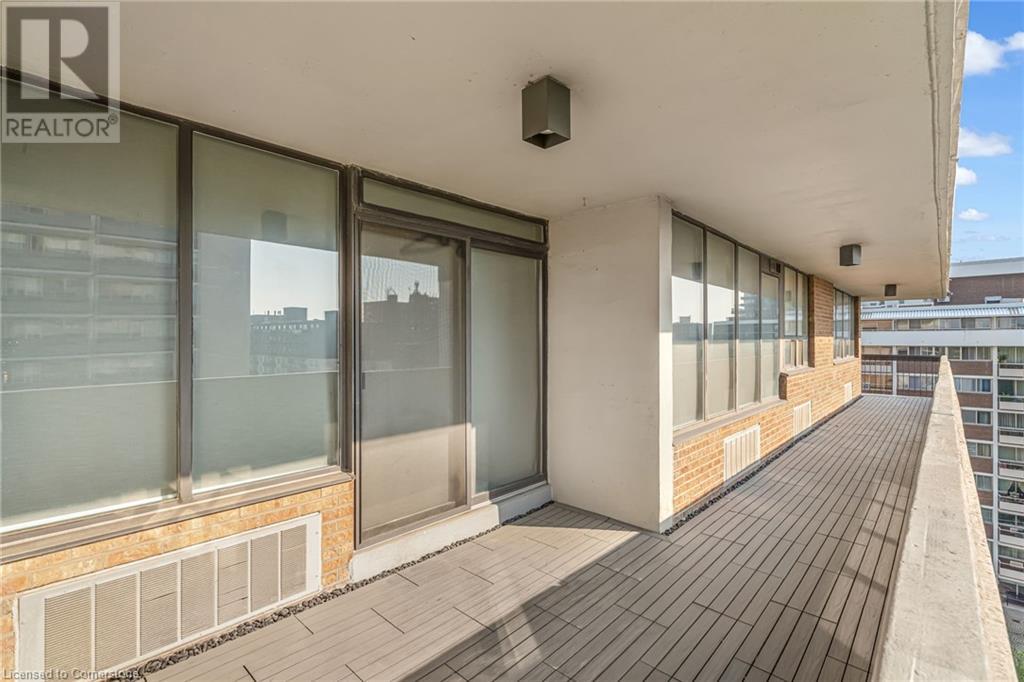 Photo 35 of 66 High Street E Unit 904, Mississauga ON