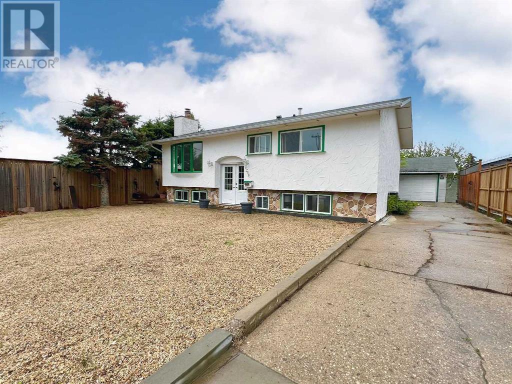 Photo 13 of 9205 111 Avenue, Grande Prairie AB